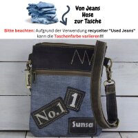 Sunsa kleine Umhängetasche aus recycelter Jeans und schwarzem Canvas.