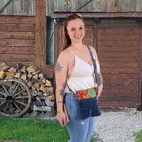 Sunsa kleine Damen Umhängetasche aus Upcycling Jeans & Sari. Tasche
